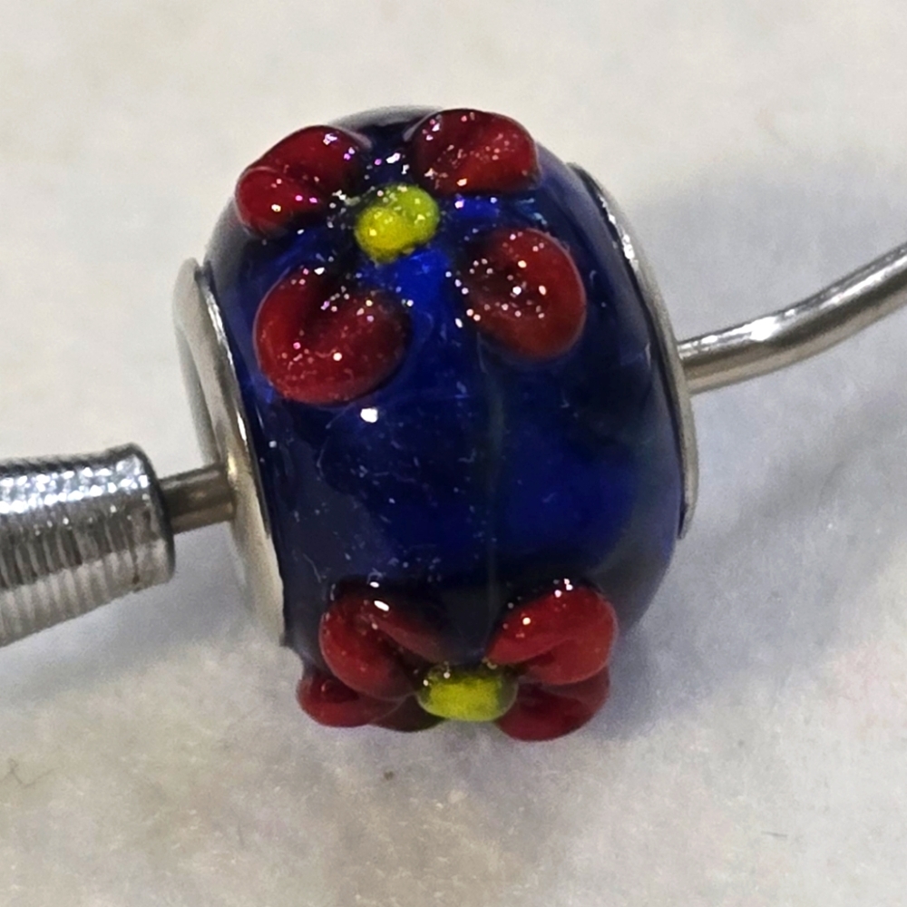 European-Style Blue Glass Bead with Red Floral Design – Fits Pandora Trollbeads